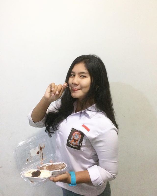 Latest Viral Video Phenomenon Of ABG Viral SMA Wiwik Terpaksa Nungging Karena Ayank Lagi Sagne Top Trending Global 2025